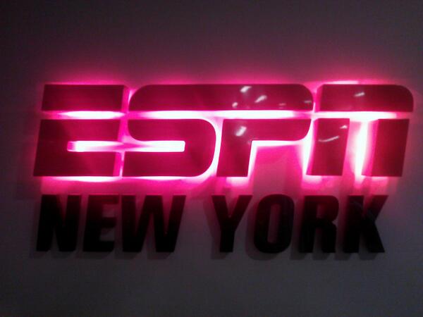 Jerseyhaas's tweet image. Thx to PD Justin Craig &amp;amp; the gang from @ESPNNY98_7FM for their hospitality on Friday!! Great experience! #Fanalyst