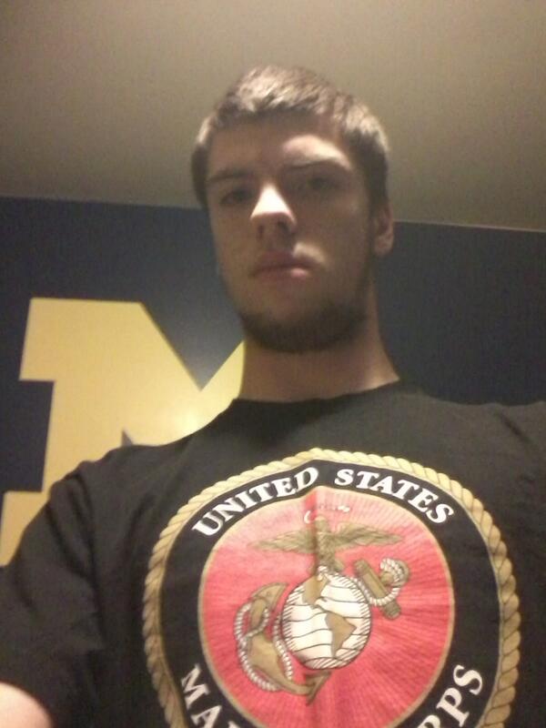 STEVENCRANE9's tweet photo. I need feedback on weather I should stay reserve or go active duty in the marine corps.  Please and thank you http://t.co/Mbat7pRMLv
