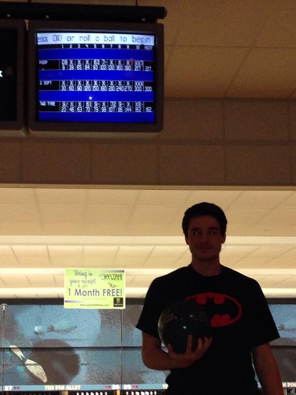 TheGuence22's tweet image. Huge congrats to @Rick_How for bowling the perfect #300!!!! #2Soft