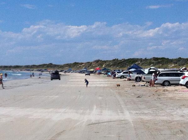 Cars for miles at Robe Longbeach