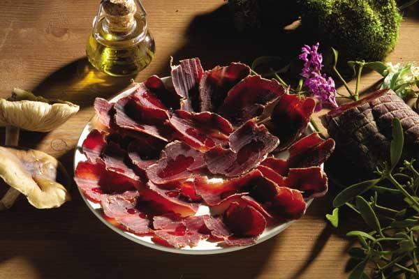 ¿Y qué me dices de la cecina ibérica de León?Pa' quitar el "sentio"... que dirían por el sur. Esta increíble!!!!