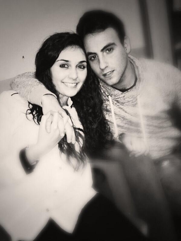 santiCobo's tweet photo. Deseando de ver y estar con mi @maria_morales26 te amo http://t.co/fhZmb1O8Lf