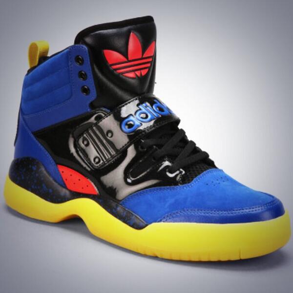 ItsVinsilla's tweet image. #Hackmore #Adidas 😍💗