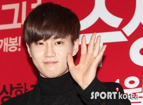 ট ইট র 韓流ツイッター Exo スホ 映画 怪しい彼女 Vip試写会 14日 ２ Http T Co 0putlkltuc