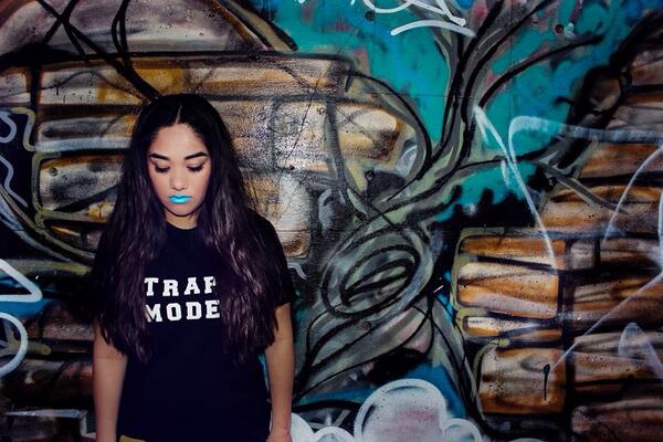 Lifewithemxo's tweet image. #trapmode