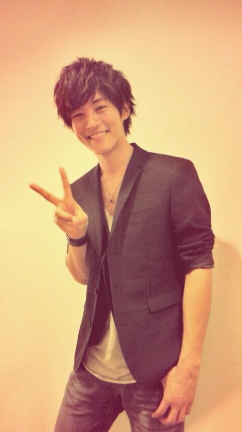_______MuR_h_'s tweet photo. .

.

.

      ___________   君は今    、

      RT    ≒   Follow

    松坂桃李  nr

    幸せですか    ?    _________

.

.

. http://t.co/EGYEFkTAPf