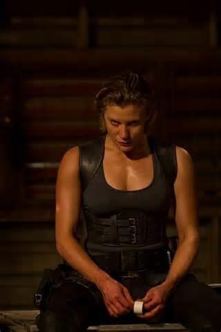 kateesackhoff's tweet photo. Don't forget #Riddick  is out on DVD today!!! #Dahl #Badass http://t.co/fK1MjcM4E7