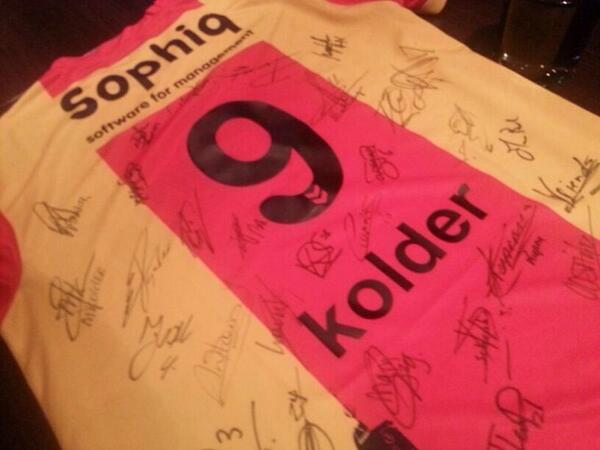 Woensdagavond 19.00 uur de retweet voor het shirt van Goahead Eagles!!! <a href="/voetbalpings/">voetbalpings</a> #kowet