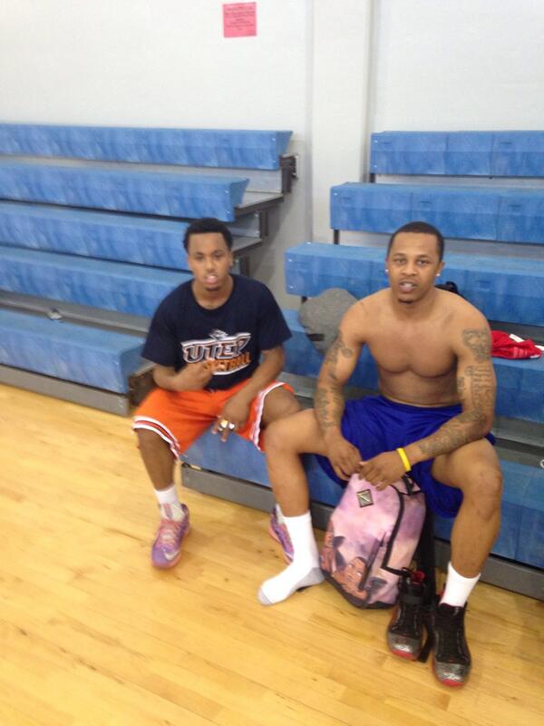 baby5jesus's tweet image. BroGod #HoopSession ❗️