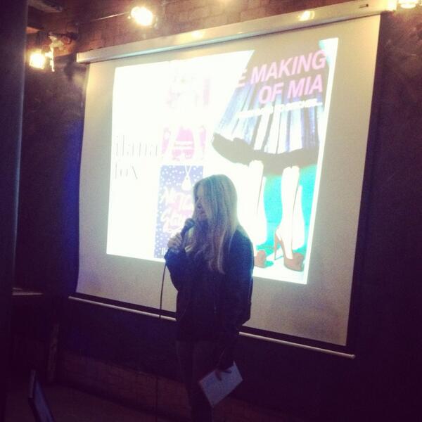 Ilana's tweet photo. “@VoiceLiterary: The Making of @Ilana at #LostInTheAmazon @thedoodlebar http://t.co/XmvqrcMugR” <-- pretending to be a writer.