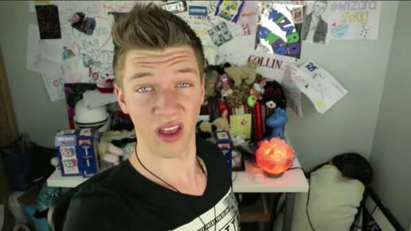 clairee_bearee's tweet image. @CollinsKey #CollinsKeyResolutions youtube.com/watch?v=JsX5Mm… dem selfies doee