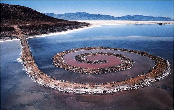 saatchi_gallery's tweet photo. Happy Birthday to land artist Robert Smithson, #BornOnThisDay in 1938! Enjoy his 'Spiral Jetty' on Salt Lake in Utah http://t.co/pXLzzw3dKJ