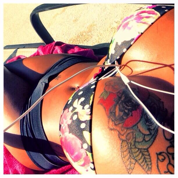 🔥☀️👙 fun in the sun for today 💋 http://t.co/vhE0SOkIat<a href="/tag/wcw"class="tags"><span>#wcw</span></a><a href="/tag/ameeramilan"class="tags"><span>#ameeramilan</span></a>