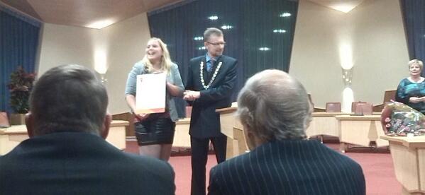 Gefeliciteerd <a href="/Viviann_b/">Viviann B.Ramos</a> de Kanjer van de gemeente #Buren 2014 als vrijwilliger zeer actief in #Zoelen!