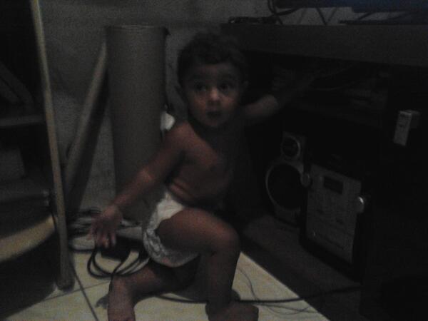Leandro fazendo bagunça na cada da tia kkkkk #deixandotofomundolouco