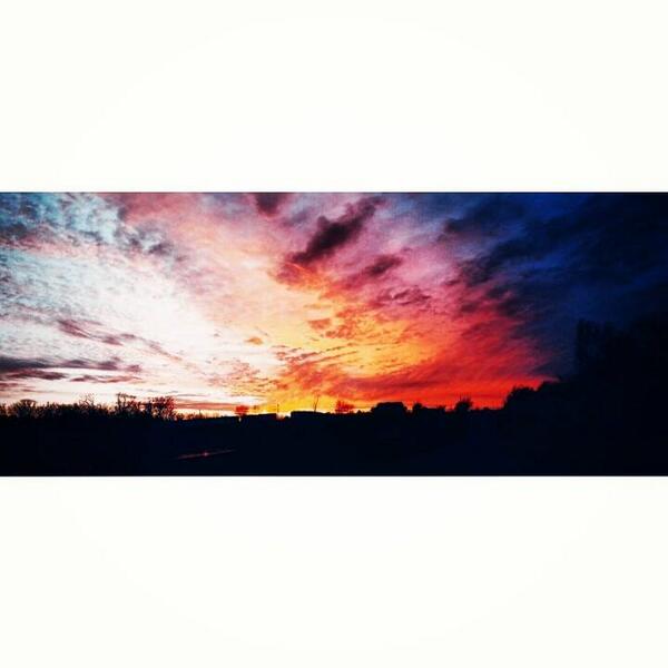 midwestbabee's tweet photo. Another lovely Missouri sunset. http://t.co/kaGmxmYoiO