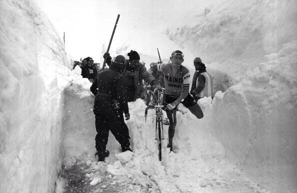 bradsohner's tweet photo. Is it too cold to ride? HELL NO. http://t.co/3EGMTFmJQ0