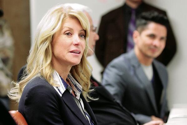 "Texans are tired of back-room deals and dishonesty in Austin" ~WendyDavis 
#TeamWendy #UniteBlue #TX