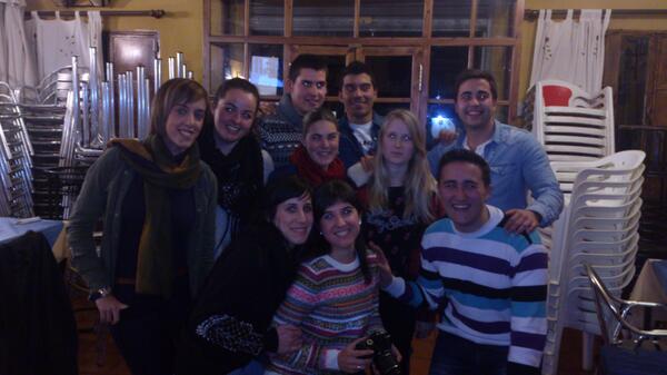 mitblanco3's tweet photo. Que buena noche cn los mejores! @inmamed @danco_126 @ana_514 @_PepeOsorio @Mariagodinoo @javargas9 #rubia,noe,reyes http://t.co/KuSa9dAB8M