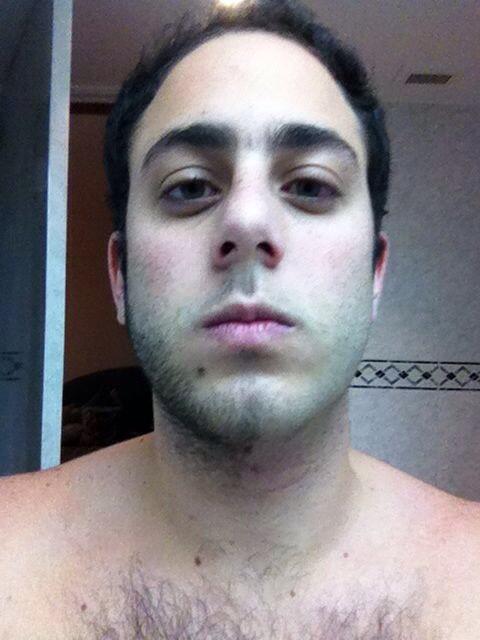 CBucay's tweet photo. Que les parece su nuevo corté de barba? #todoungalan  @chaoul13 http://t.co/idDwQJZ1Up