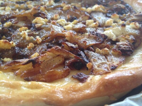 Genarrator's tweet image. I made a caramel used onion tart, but there's nobody home for dinner. Tragedy! #bakersproblems