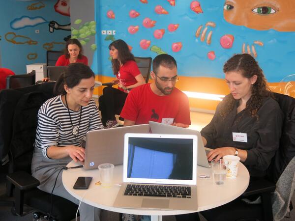 RailsGirlsTLV's tweet photo. The @railsgirls are building their ideas now! http://t.co/dFBPSo4Okv