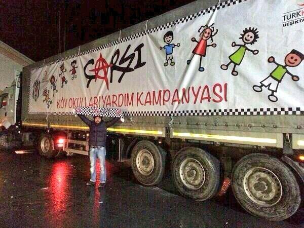 Çarşı grubunun tırı...
Örnek bir hareket daha