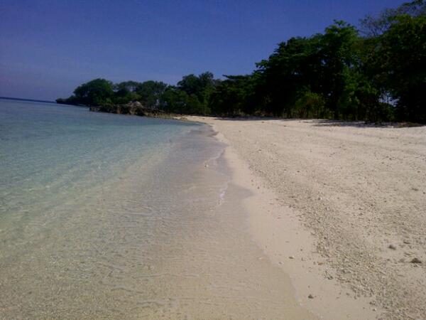 ginting_17's tweet photo. Lihaga http://t.co/uDIukro18m
