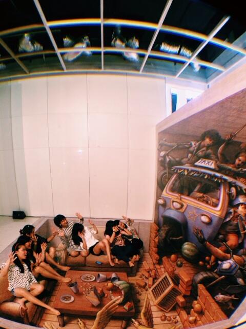 eunikelie's tweet photo. Bajaj nyasar masuk rumah! #ThisisArtphoria @ArtphoriaID http://t.co/lkx5aSsIYF
