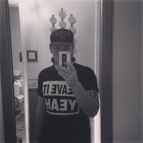 brigsey92's tweet photo. Leave it YEAH! #DENCH #FRESH http://t.co/XgbAyI2WJZ
