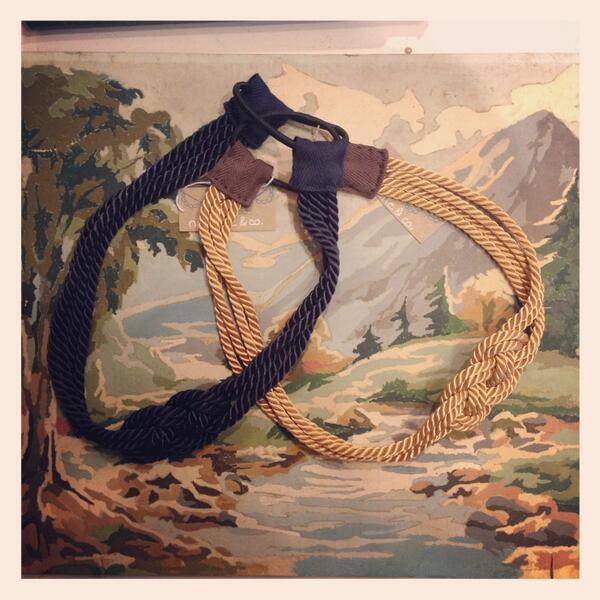 RT @ArSyahrezaryani: <a href="/CariProduk/">Cari Produk</a> CariProduk_ @ cariprodukID_ <a href="/Cari_Produk/">Cari Produk</a> gelang couple persis kaya gini ,