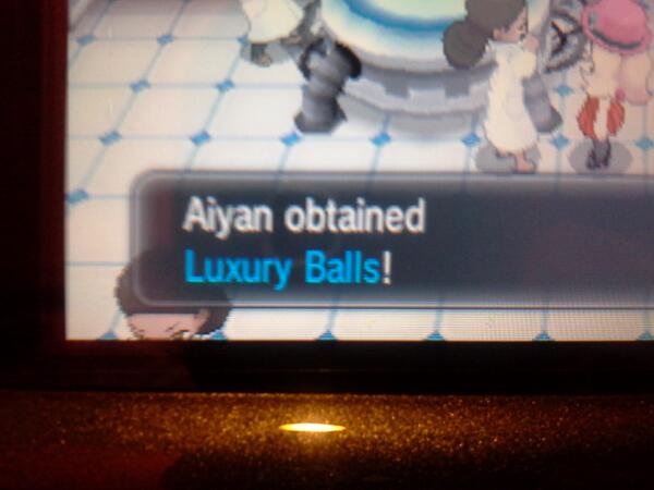 arielle_poppe's tweet image. My balls are better than yours! &amp;gt;:D @TheRoyalFennec @YolKulaas #luxuryballsalltheway #PokemonX #PokemonHumor