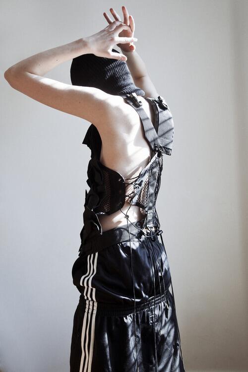 Bella_Kavanagh's tweet photo. New story  styled for @ilovefake photographed by @wintervndnbrnk http://t.co/OvGGG1dlWc