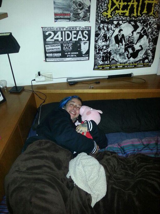 Abrazada a la pepa pig de la peke de mi amor @naxocore http://t.co/stPmvMRylI<a class="tags" target="_blank" title="On Twitter" href="/?out=eyJ0eXAiOiJKV1QiLCJhbGciOiJIUzUxMiJ9.eyJpYXQiOjE3MjQ4OTI0NjEsImlzcyI6InR3cG9ybnN0YXJzLmNvbSIsIm5iZiI6MTcyNDg5MjQ2MSwiZXhwIjoxNzU2NDI4NDYxLCJyZWRpcmVjdF91cmwiOiJodHRwczovL3R3aXR0ZXIuY29tL25heG9jb3JlIn0.26RmRq9kGCNFAHRXF6j7whnpHys7VZTMn3YuyxdV69DqlkotLNryqHKrKX0NmH1IjbPfHRXsOXP4Iu76p0141A">@naxocore</a><a href="/tag/fan"class="tags"><span>#fan</span></a>