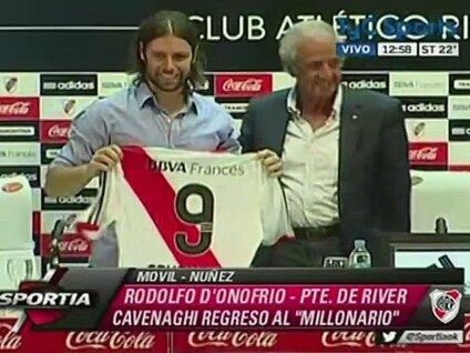 "<a href="/VarskySports/">Varsky Sports</a>: Fernando Cavenaghi, otra vez con la camiseta de #River " <a href="/fdelgado_10/">Fernando Delgado</a> mira quien volvio cachioo