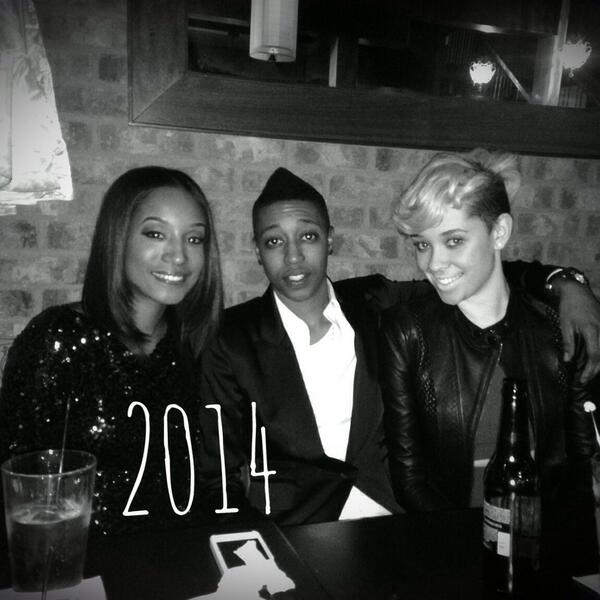 sheenadcarter's tweet photo. @yeahburger My New Year's Resolution 2014 is to Keep Calm &amp; Eat Well! #HappyNewYeah #Organic #GrassFed #Hormonefree http://t.co/GQ54whZsqf