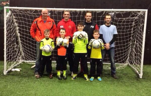 pb goalkeeper gloves