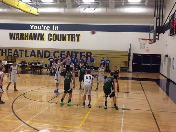 WCSWarhawks's tweet photo. KM makes free throw, 4th quarter http://t.co/CTnTopVgVZ