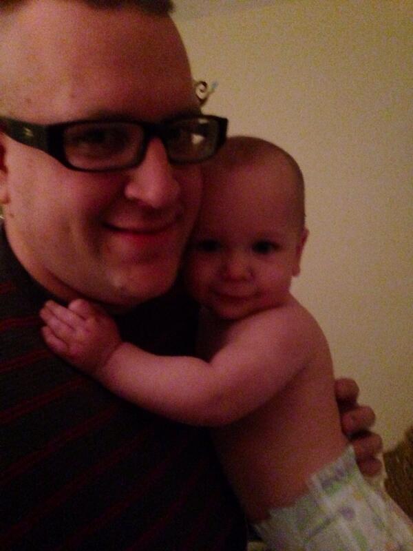 jaredrisser's tweet photo. Little cheeky!! http://t.co/n4TcSXv0Mp