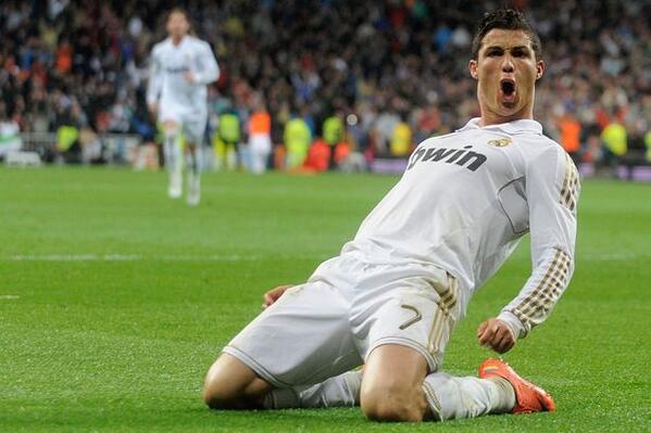 FCVideoNED's tweet photo. Retweet voor Ronaldo! #goldenball http://t.co/Gr21nQWVMJ