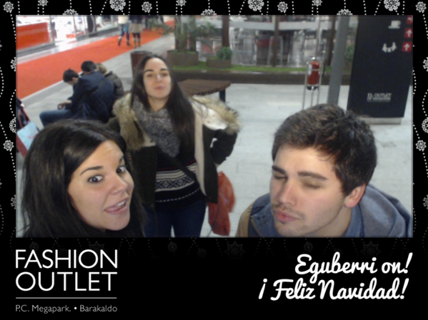 GentlemanumberJ's tweet photo. Felices Fiestas desde @FashionOutletBK! Escribe tus regalos de Navidad y gana 500 € http://t.co/q7k7nqzayW http://t.co/zSLLeJ9Y1I