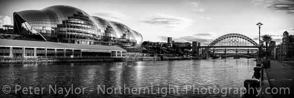 PetesPhotoz's tweet photo. #Olympic rings on the #Tyne #bridge 
#tyneside #Newcastle #photography http://t.co/N83mECM5Et