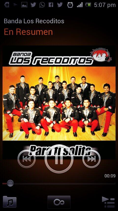 gabyacevespeke's tweet photo. Lo que andaba escuchando @BANDARECODITOSS @RecoditosPROMO :D de mis canciones favoritas!! Ya merito 6/01/2017 Puebla http://t.co/Kdq9w60GGG
