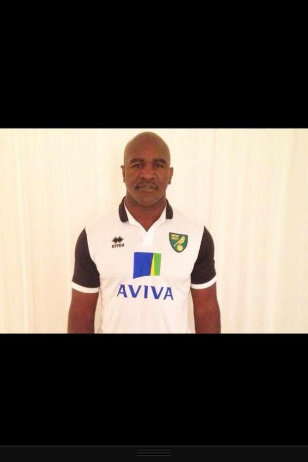 jleerayner's tweet photo. @Thomoncfc @stevejtrivett @Brownytown31 http://t.co/j2zKsGHj5w