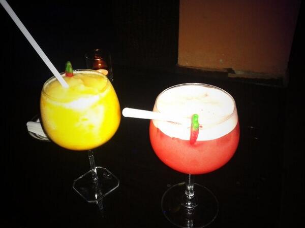 javib14's tweet photo. Muy buena noche con @SofiGhaz en el Taj Mahal! http://t.co/D03edMiDmQ