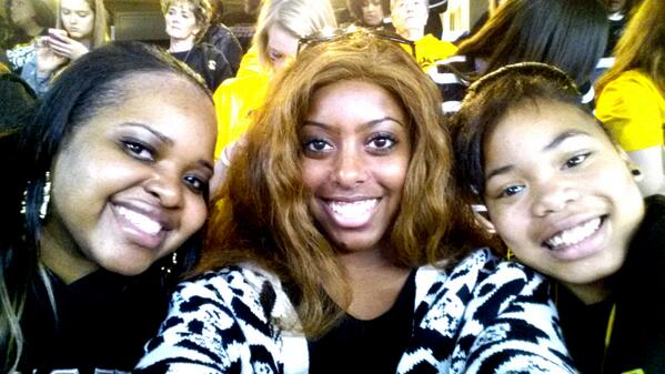 angel_n_redd's tweet photo. #cottonbowl http://t.co/mHt2V7hHjE