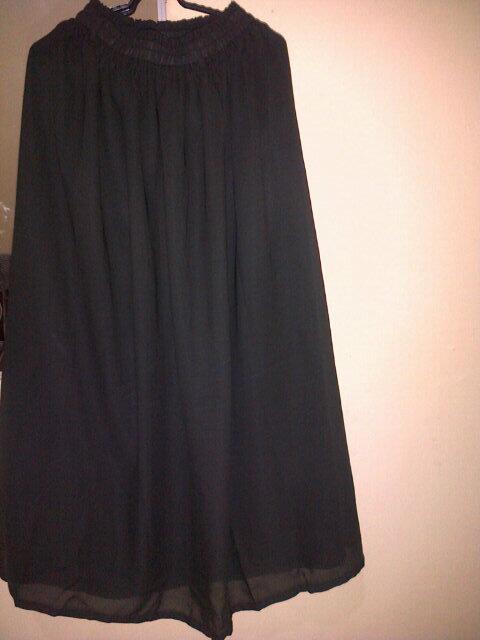 ASLABAR_SHOP's tweet image. Ready plain chiffon hitam muda only 70K. :) let's grab it fast..
