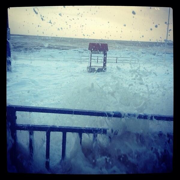 josephmarine's tweet image. Front door of the hotel this morning!!!
#aberflood