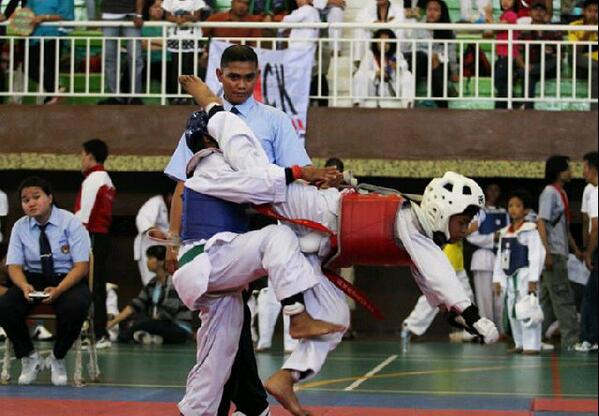 FaizFandani's tweet photo. Best Of The Best Taekwondo Championship 2014 http://t.co/08l8qmKMO1