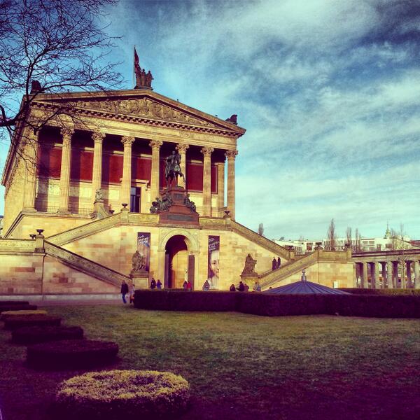 GABRIDIOR's tweet photo. Che bel #buongiorno! #berlino è una sorpresa bellissima, ha un magnifico sole! http://t.co/FK6FiNMziI